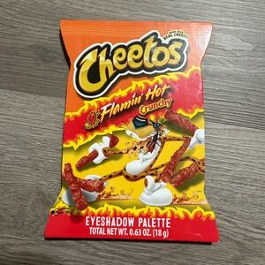 Hot Cheetos Eyeshadow Pallete